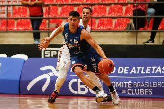 Em jogo emocionante, FlaBasquete vence o São Paulo fora de casa e assume a  Liderança do NBB