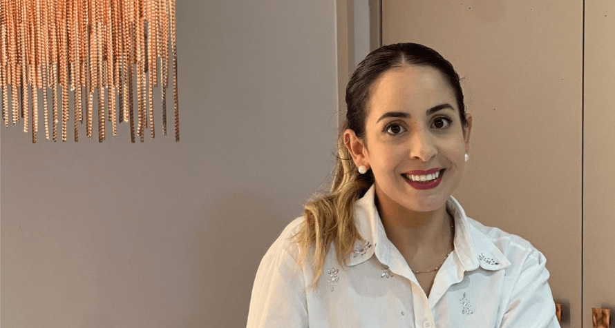 Egressa de odontologia reforça a importância da monitoria como marco transformador em sua formação