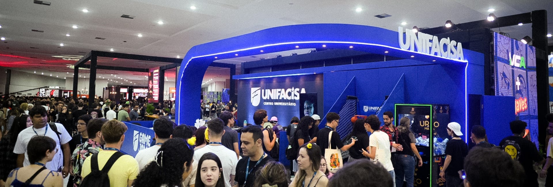 Unifacisa marca presença no Imagineland 2025 com tecnologia, inovação e o carisma do “Jack Mandaloriano”